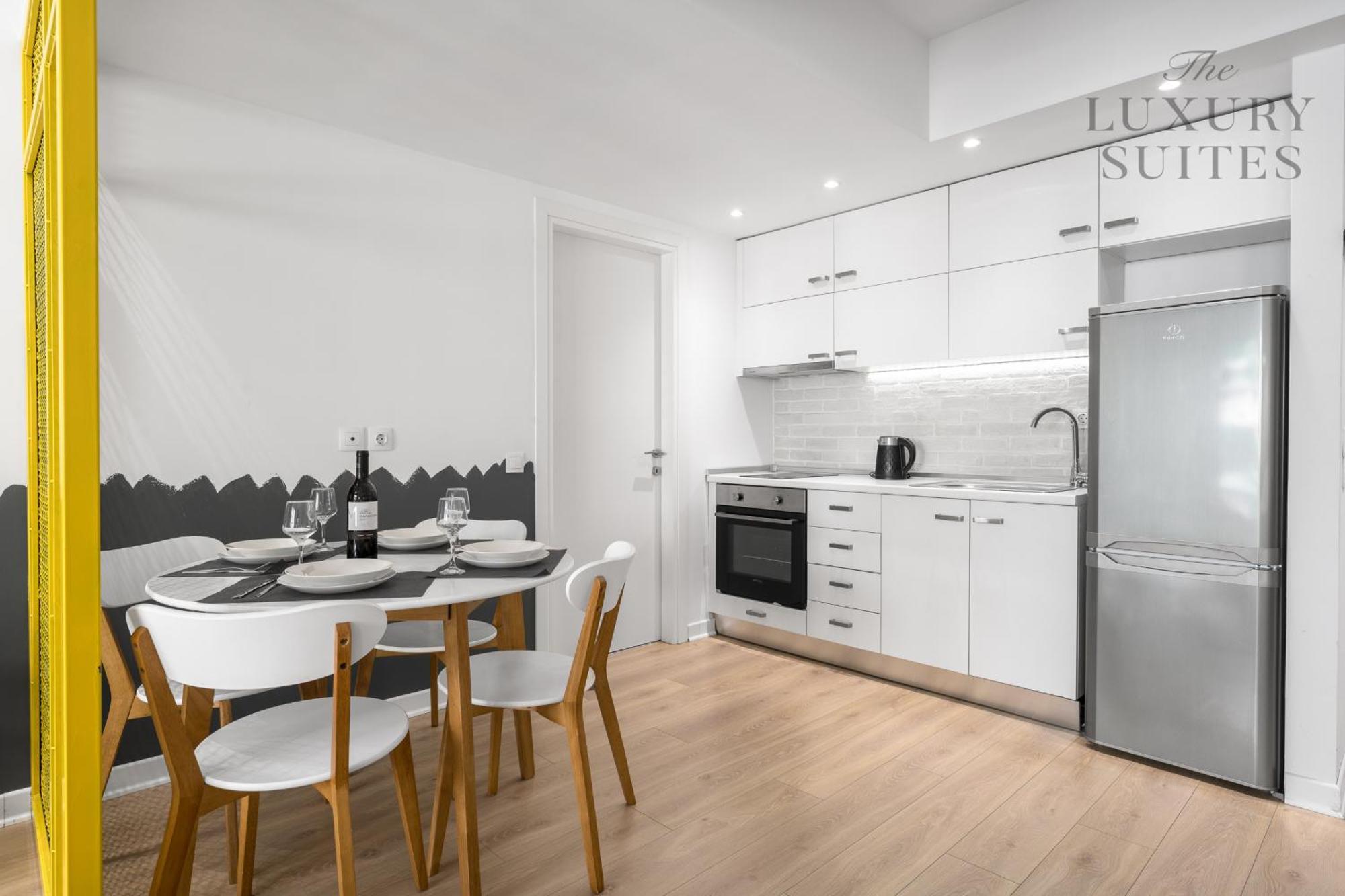Nyma White Apartments, The Luxury Suites Thessalonique Extérieur photo